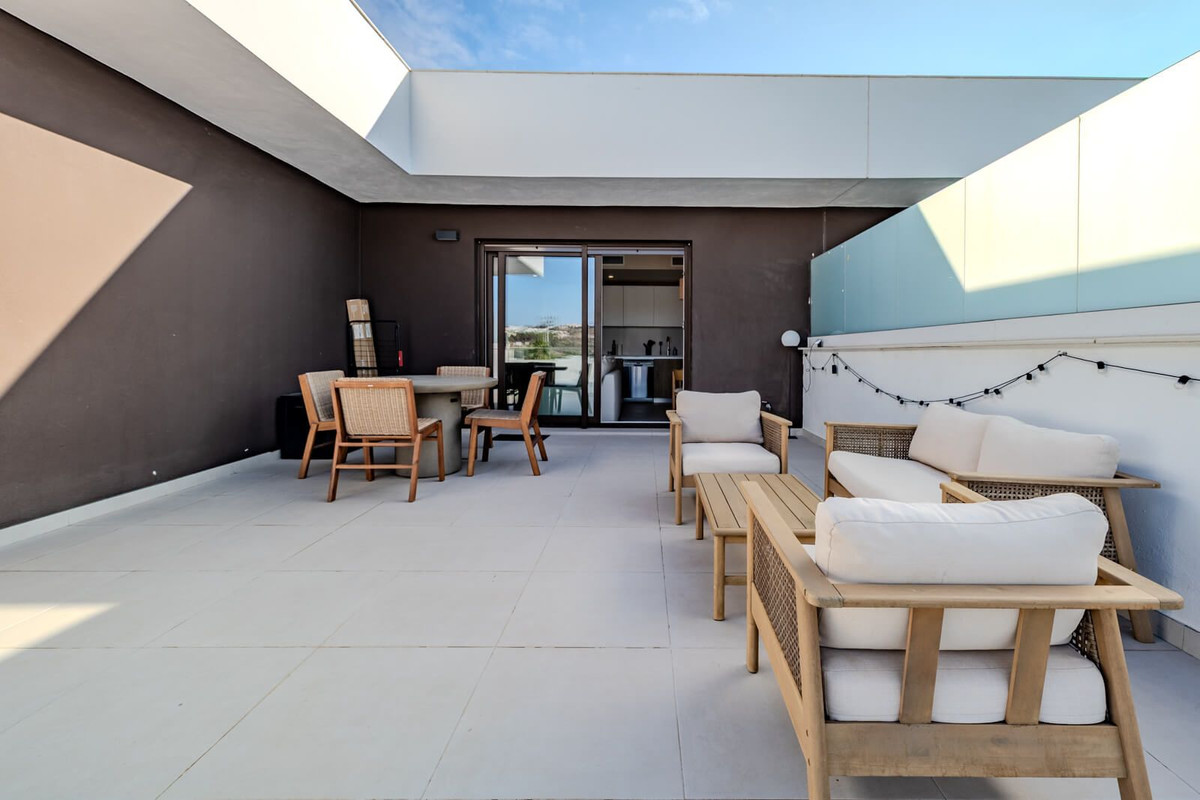 Penthouse te koop in Estepona | 2 slaapkamers H5517694