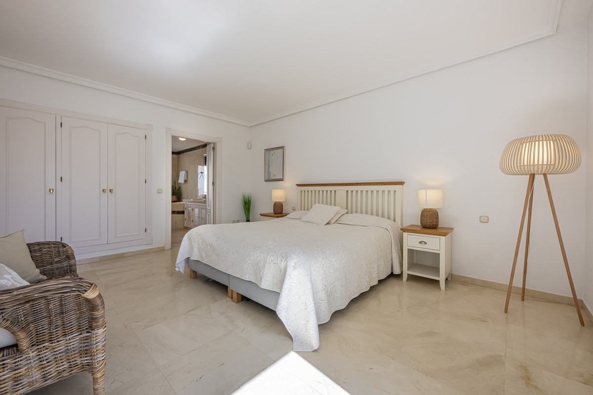 Appartement te koop in Estepona | 3 slaapkamers H5517958