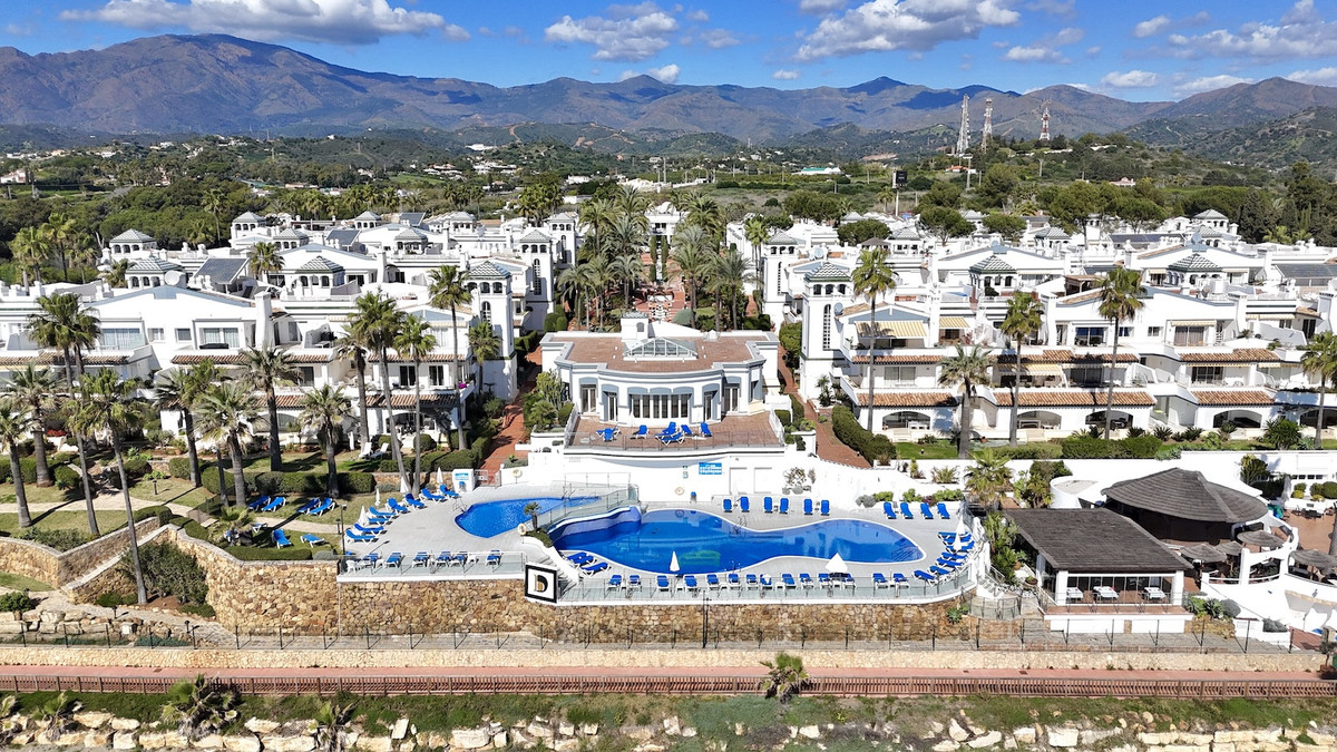 Appartement te koop in Estepona | 3 slaapkamers H5517958