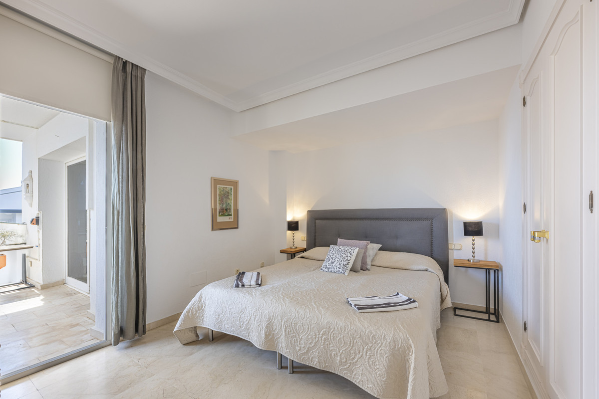 Appartement te koop in Estepona | 3 slaapkamers H5517958