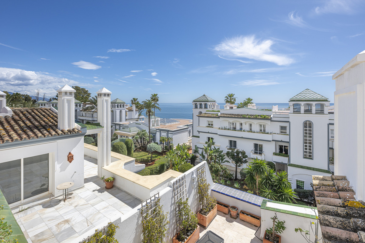 Appartement te koop in Estepona | 3 slaapkamers H5517958