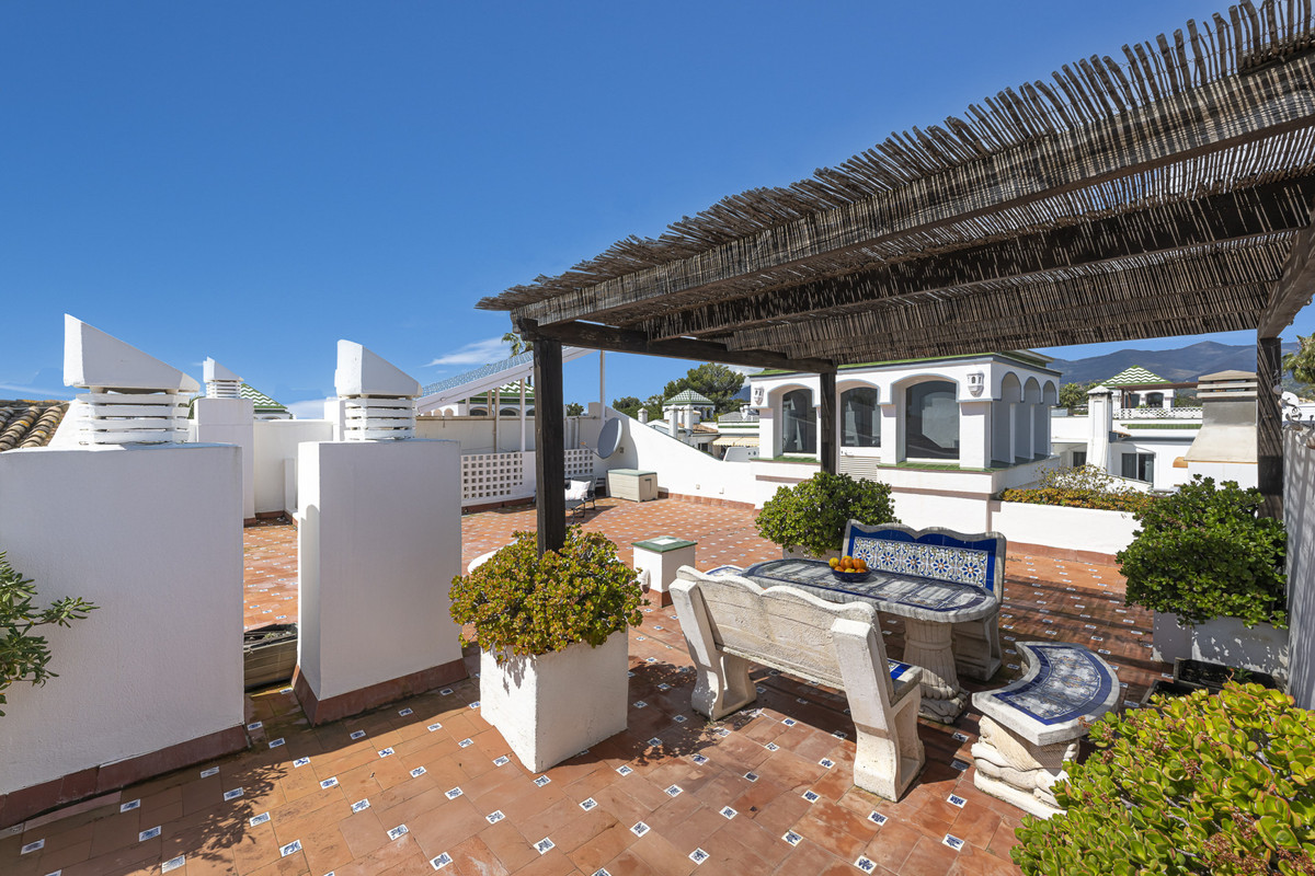 Appartement te koop in Estepona | 3 slaapkamers H5517958