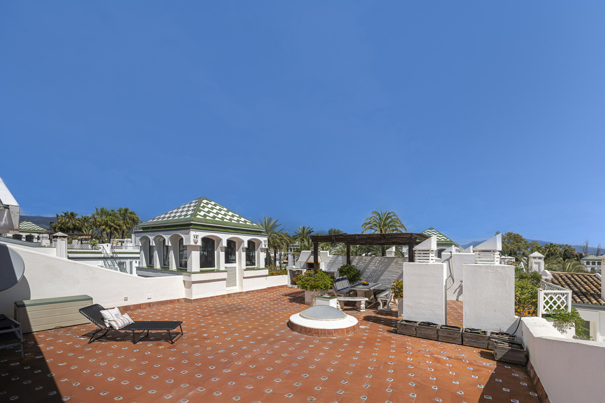 Appartement te koop in Estepona | 3 slaapkamers H5517958