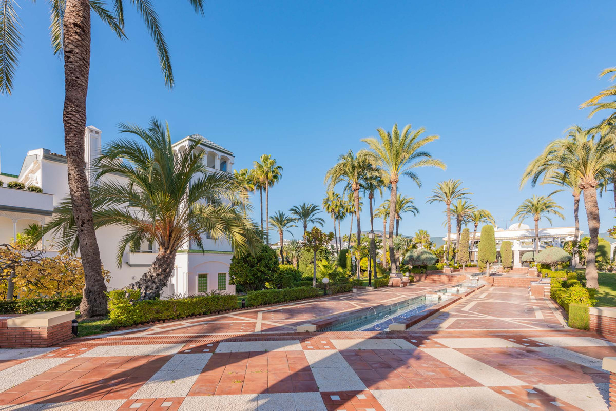 Appartement te koop in Estepona | 3 slaapkamers H5517958