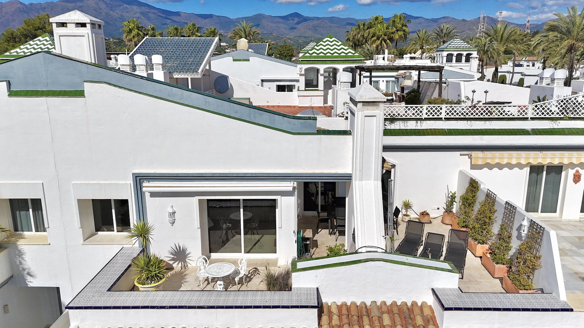 Appartement te koop in Estepona | 3 slaapkamers H5517958