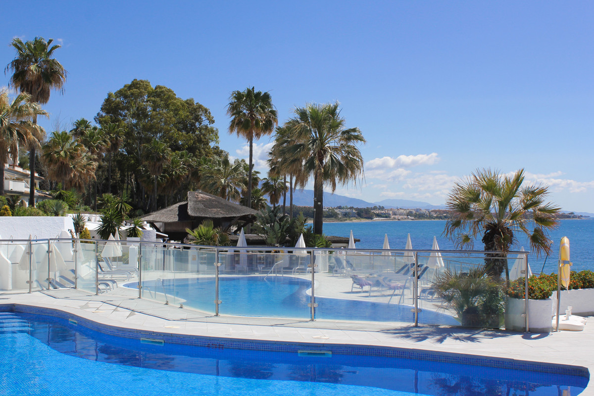 Appartement te koop in Estepona | 3 slaapkamers H5517958