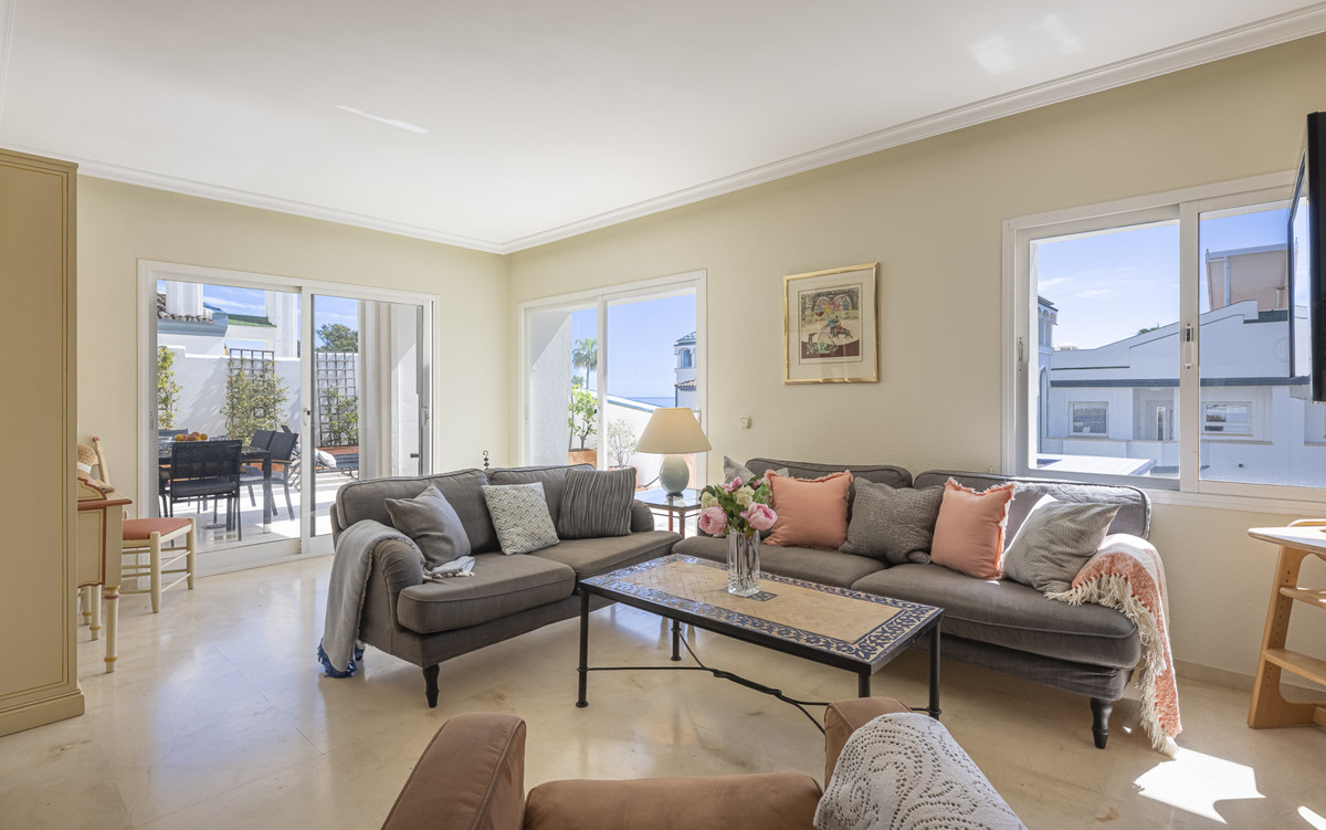 Appartement te koop in Estepona | 3 slaapkamers H5517958