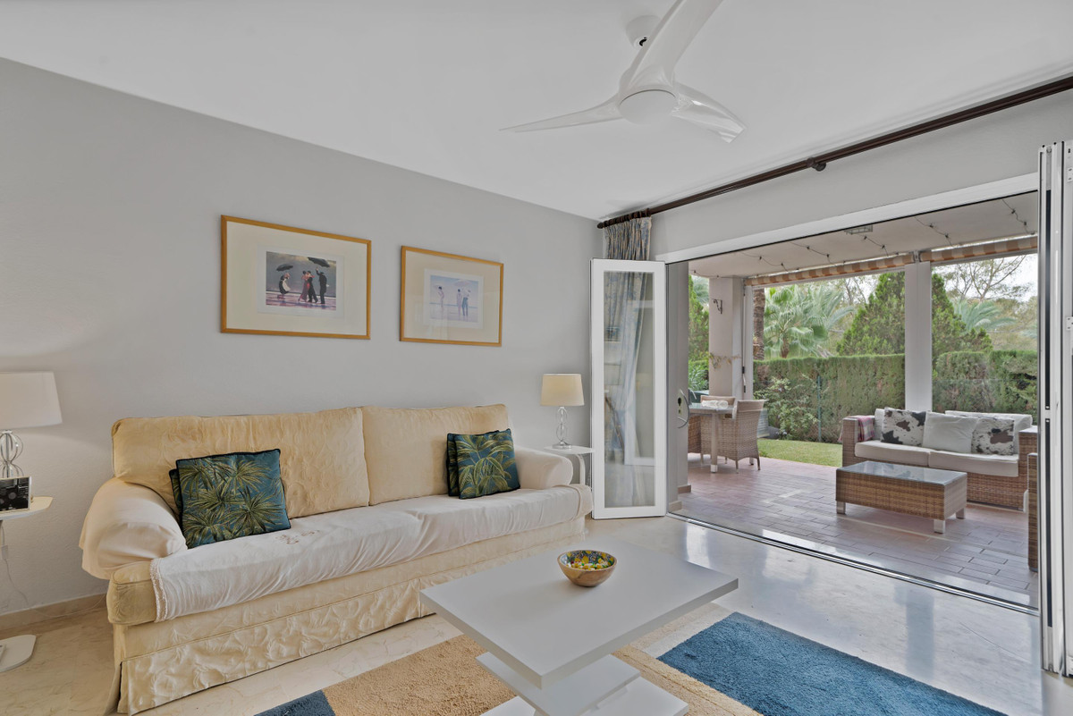 Appartement te koop in Estepona | 2 slaapkamers H5518318