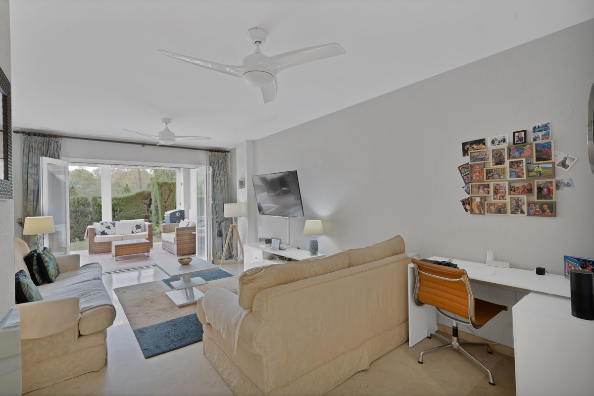 Appartement te koop in Estepona | 2 slaapkamers H5518318