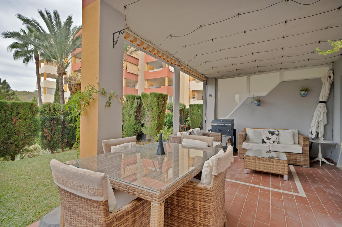Appartement te koop in Estepona | 2 slaapkamers H5518318