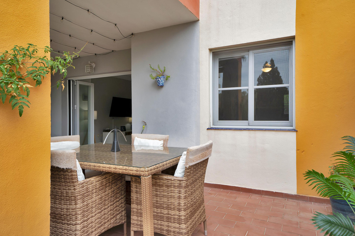 Appartement te koop in Estepona | 2 slaapkamers H5518318