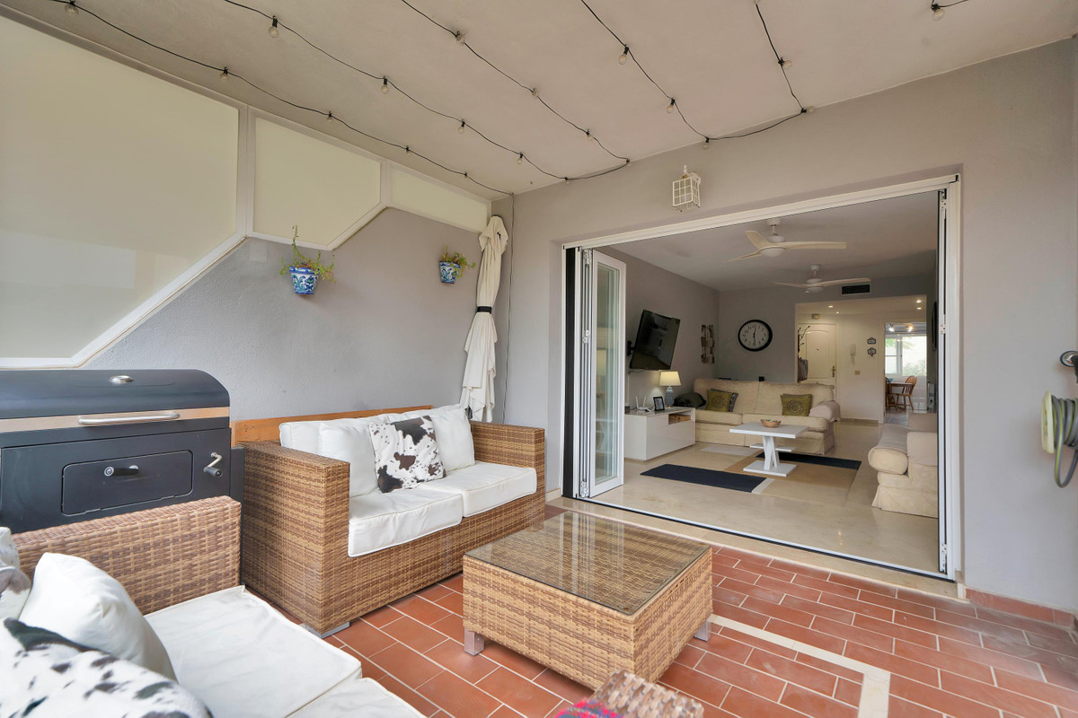Appartement te koop in Estepona | 2 slaapkamers H5518318