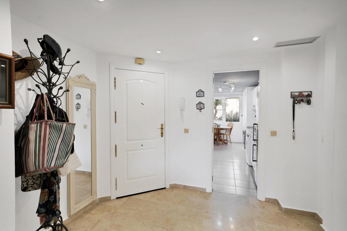 Appartement te koop in Estepona | 2 slaapkamers H5518318