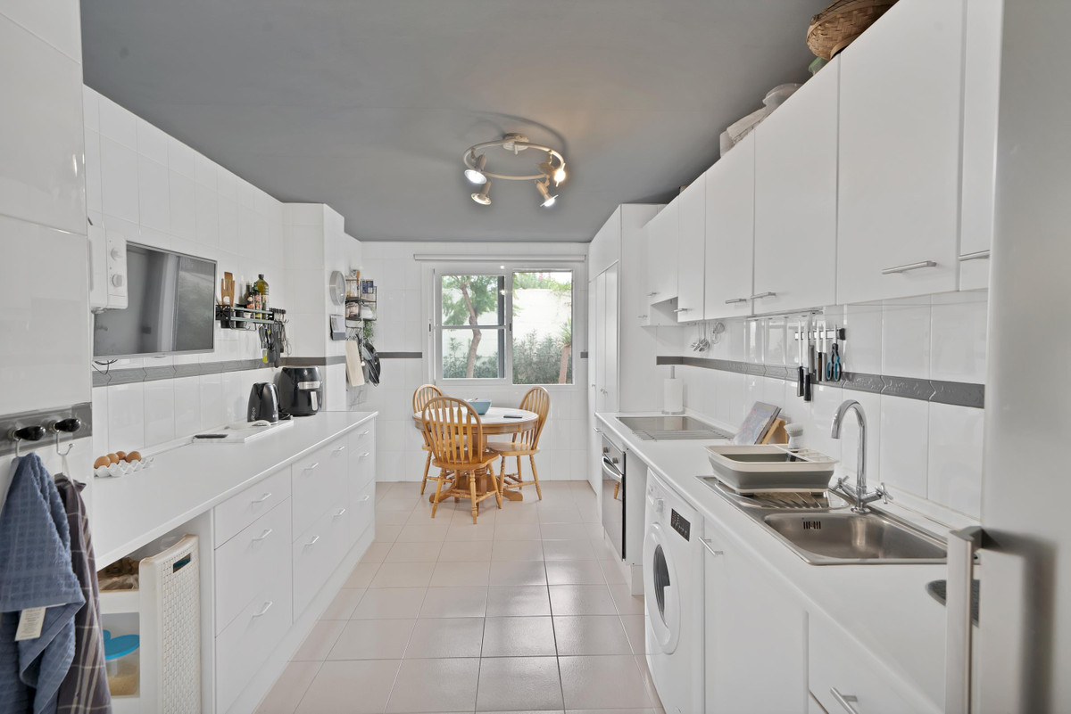 Appartement te koop in Estepona | 2 slaapkamers H5518318