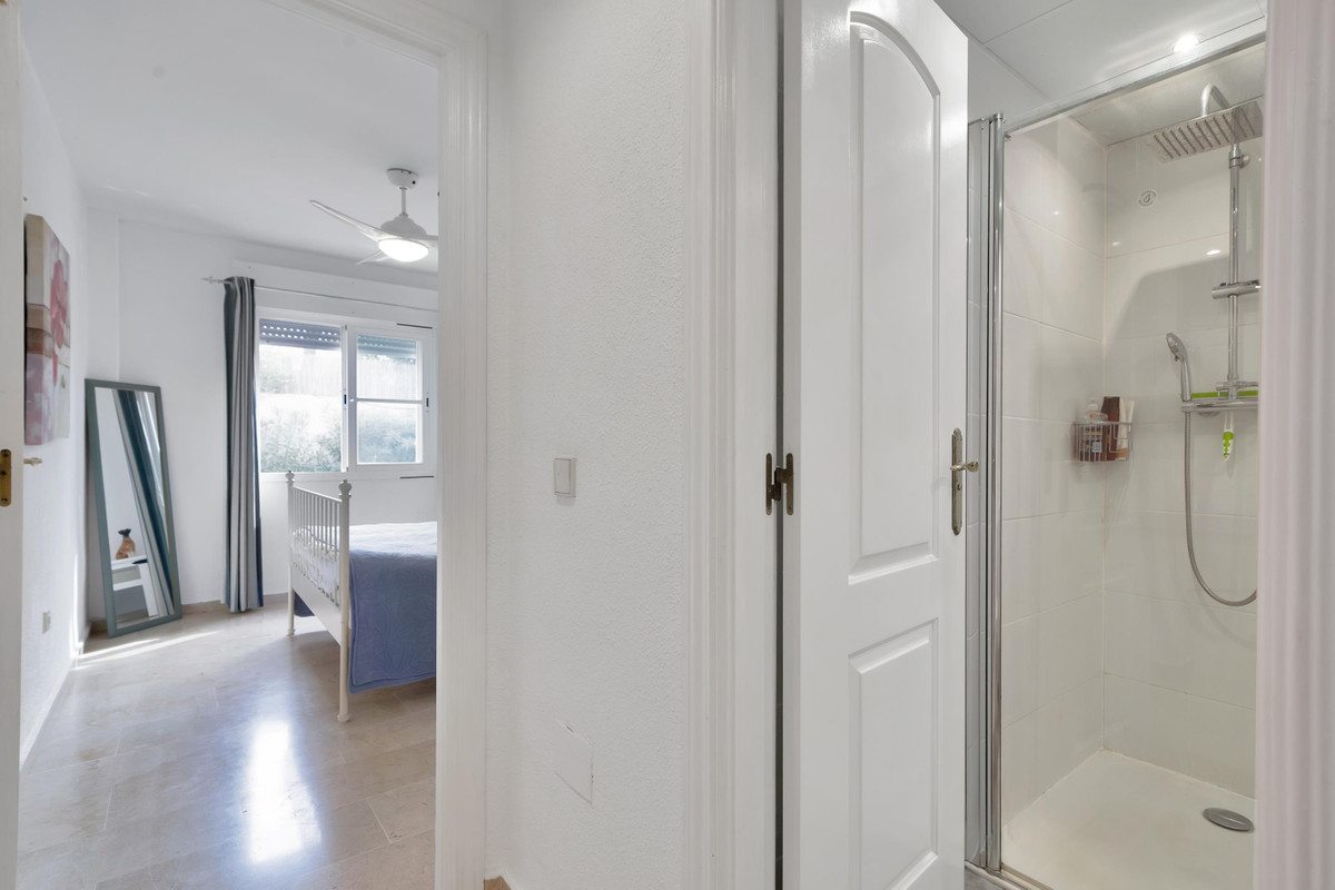 Appartement te koop in Estepona | 2 slaapkamers H5518318