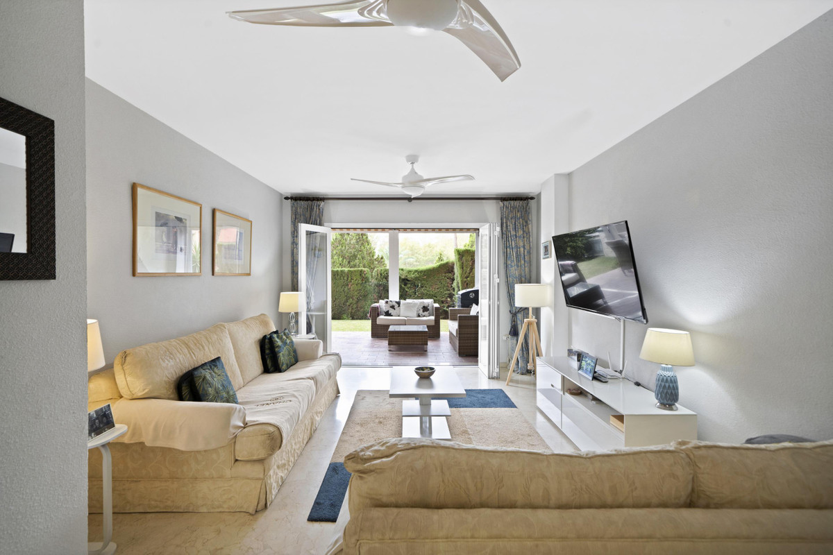 Appartement te koop in Estepona | 2 slaapkamers H5518318