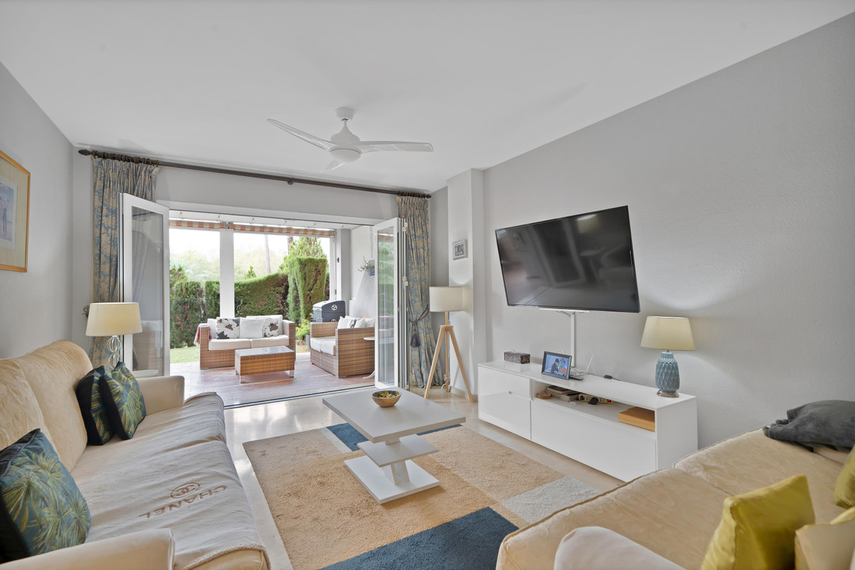 Appartement te koop in Estepona | 2 slaapkamers H5518318