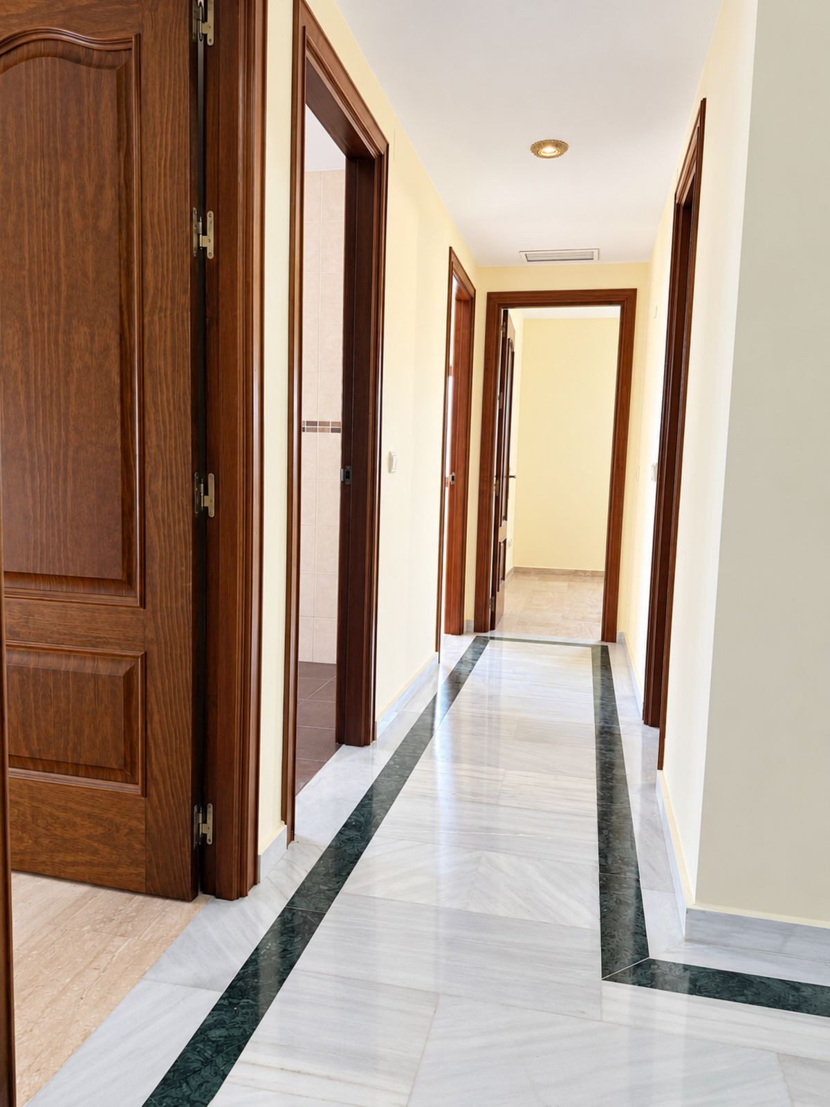 Appartement te koop in Estepona | 2 slaapkamers H5519962