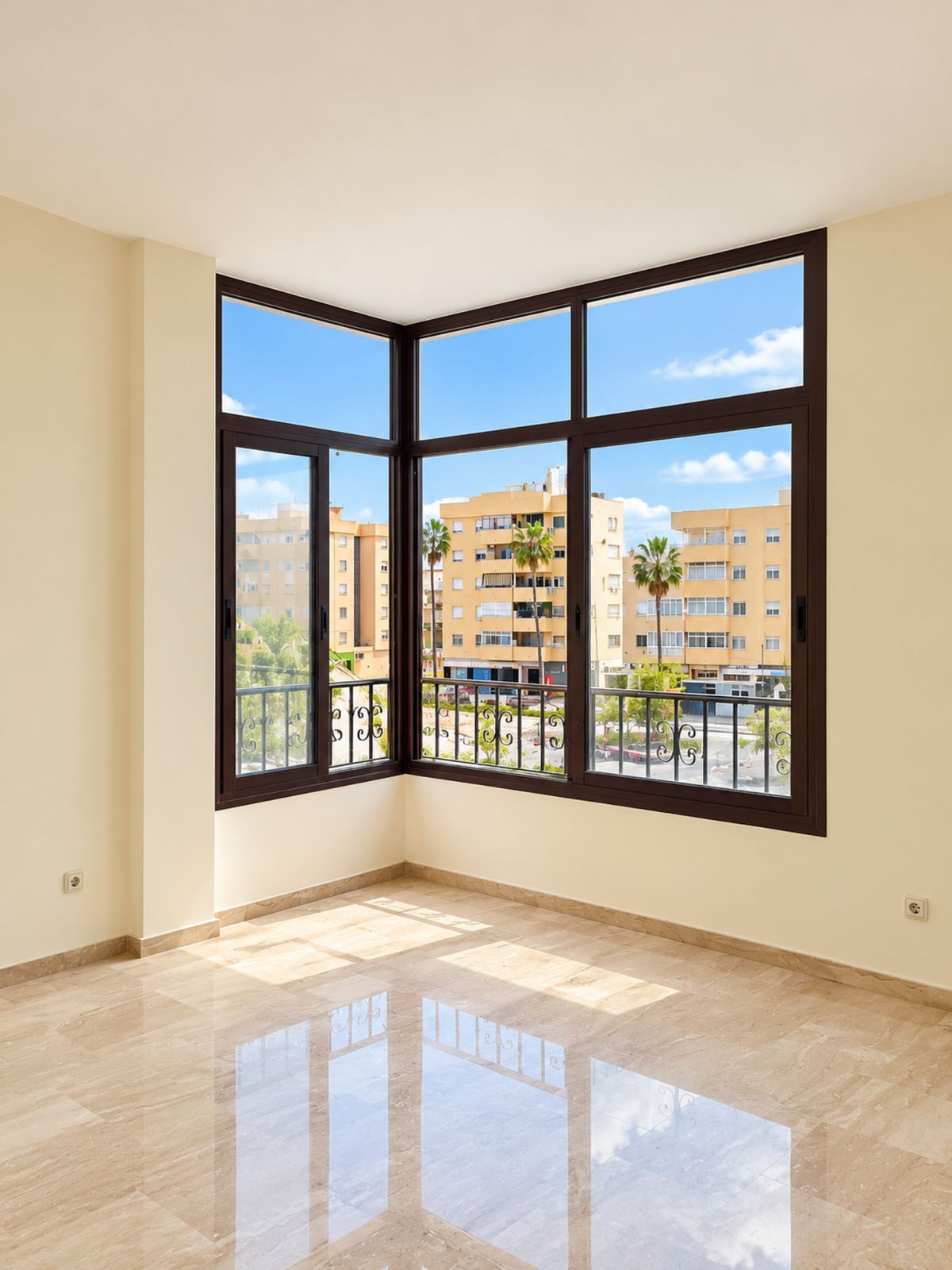 Appartement te koop in Estepona | 2 slaapkamers H5519962