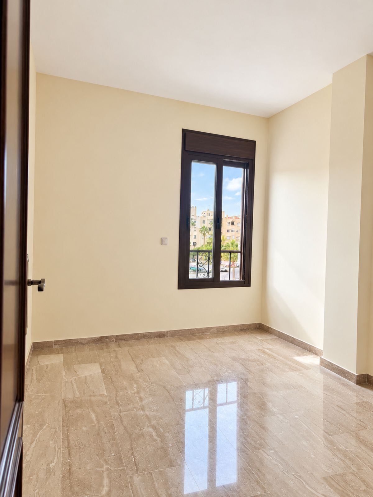 Appartement te koop in Estepona | 2 slaapkamers H5519962