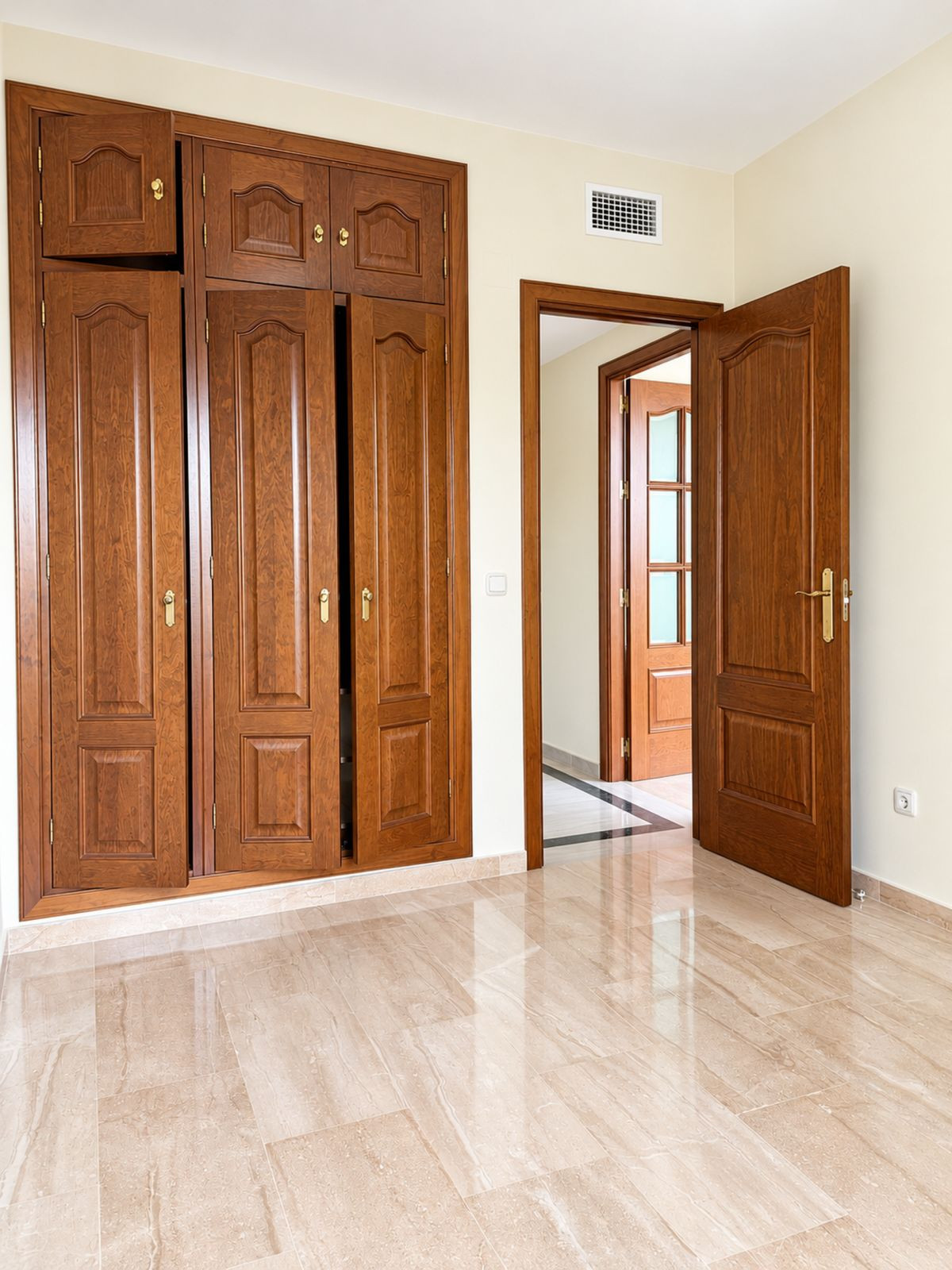 Appartement te koop in Estepona | 2 slaapkamers H5519962