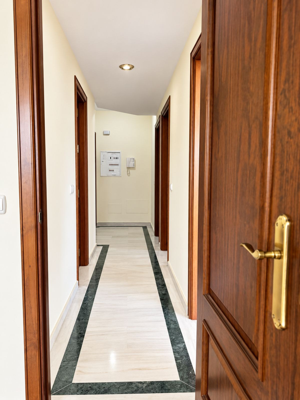 Appartement te koop in Estepona | 2 slaapkamers H5519962