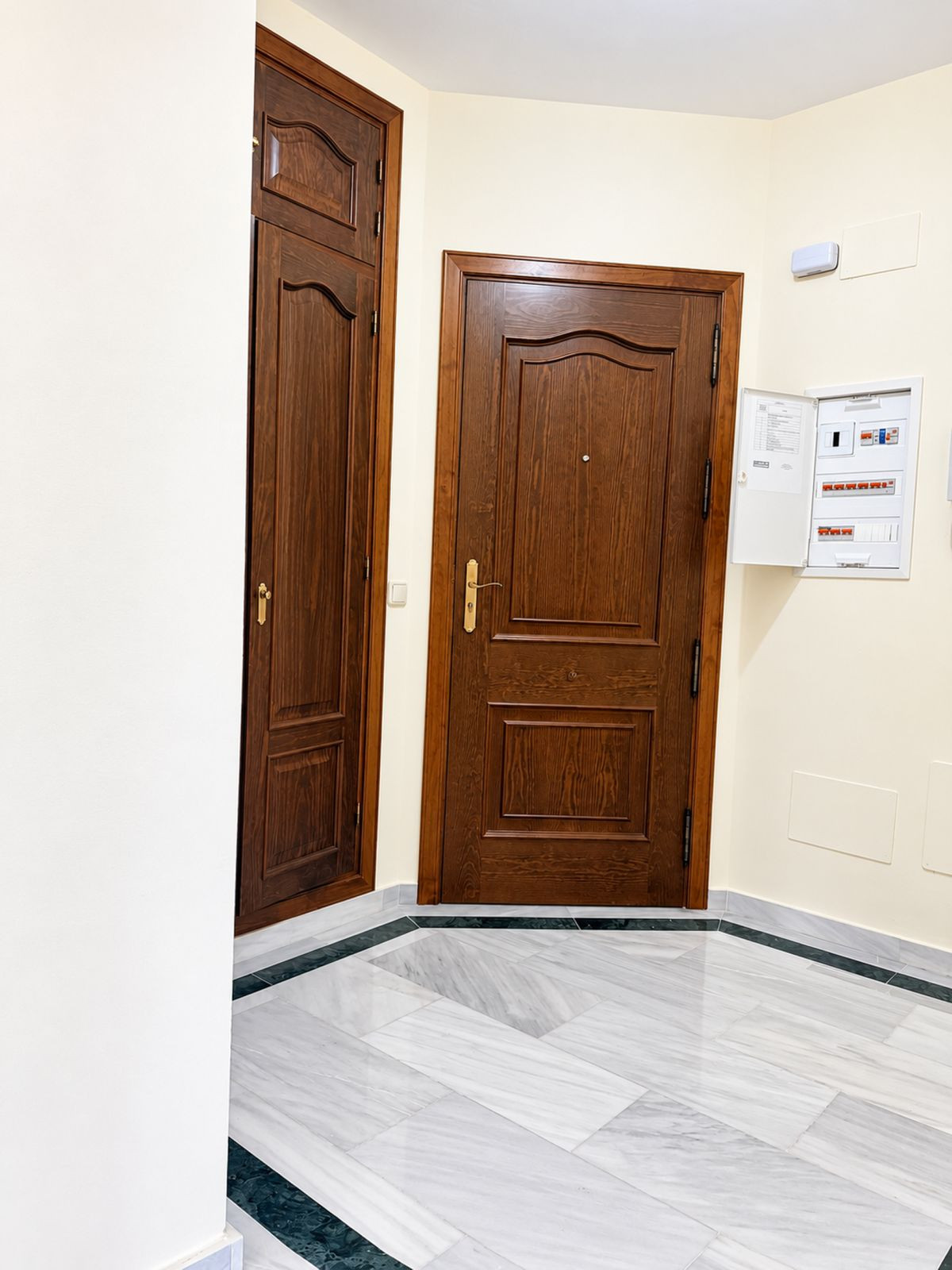 Appartement te koop in Estepona | 2 slaapkamers H5519962