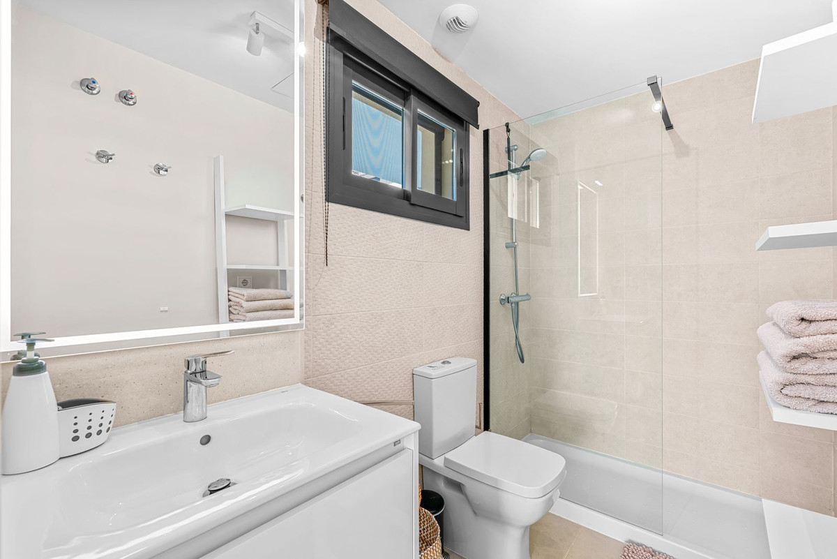 Appartement te koop in Estepona | 3 slaapkamers H5520145