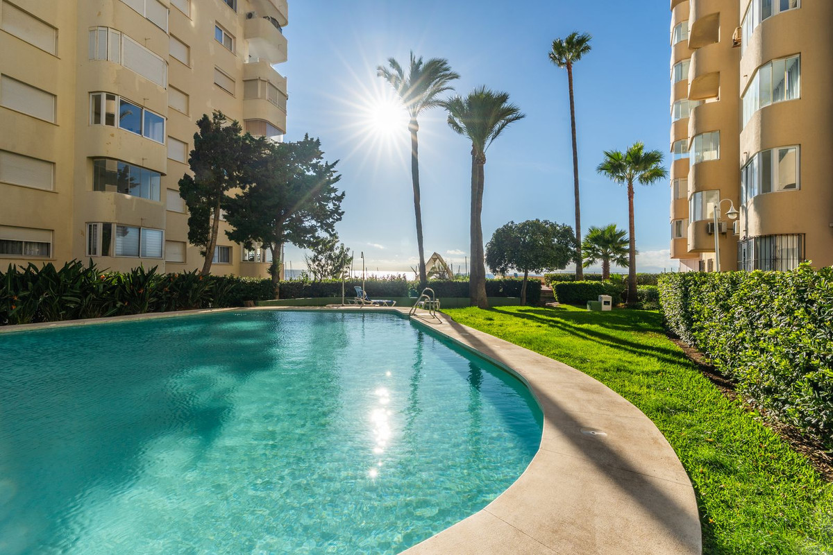 Appartement te koop in Estepona | 2 slaapkamers H5520856