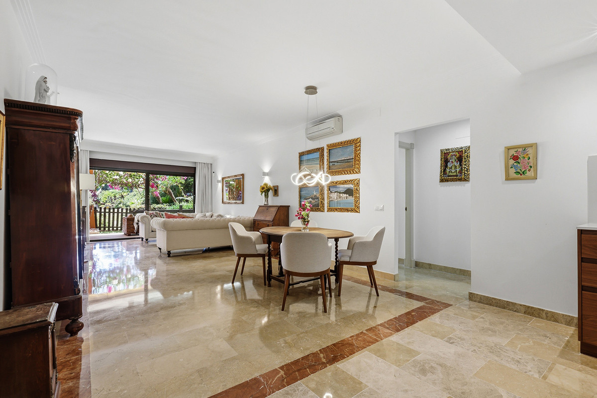 Appartement te koop in Estepona | 2 slaapkamers H5521357