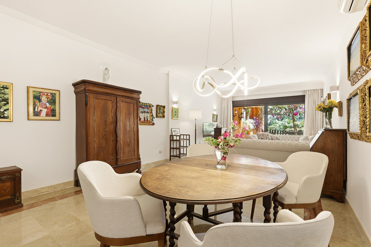 Appartement te koop in Estepona | 2 slaapkamers H5521357