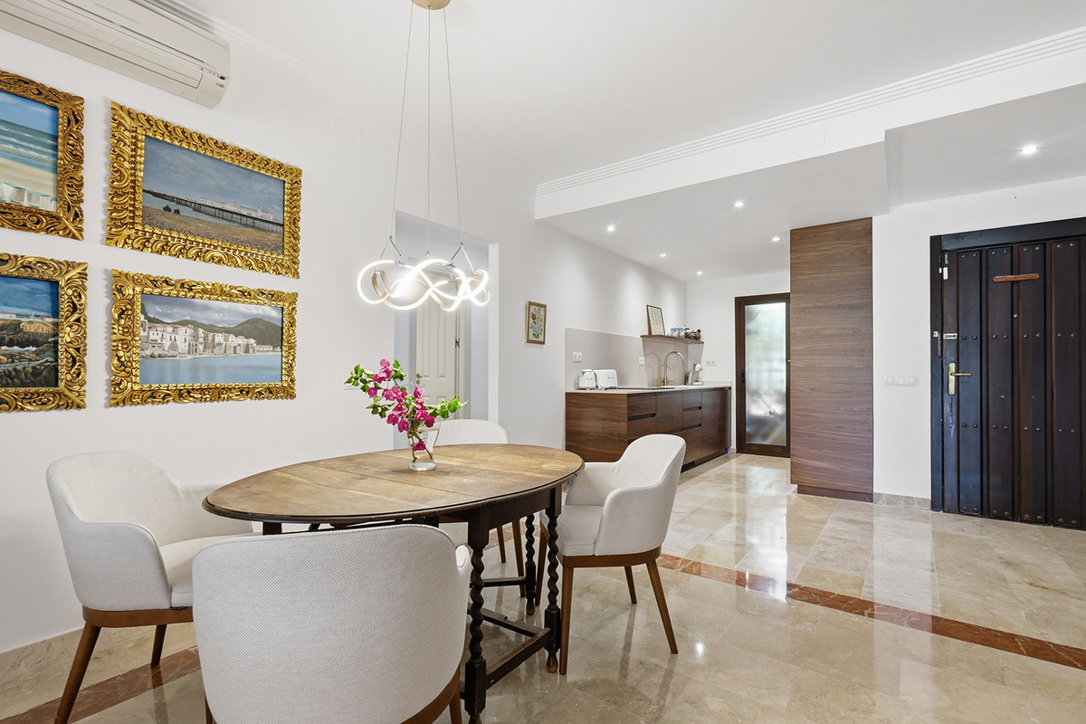 Appartement te koop in Estepona | 2 slaapkamers H5521357