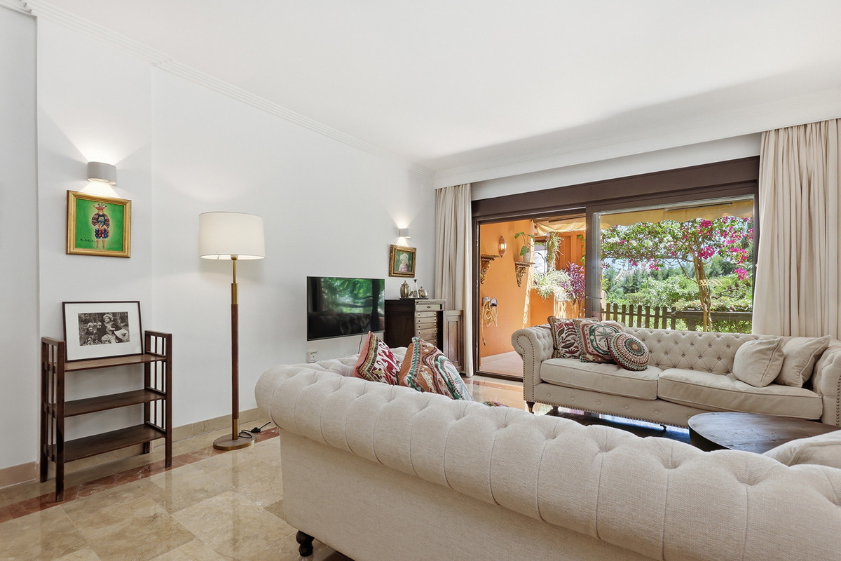 Appartement te koop in Estepona | 2 slaapkamers H5521357