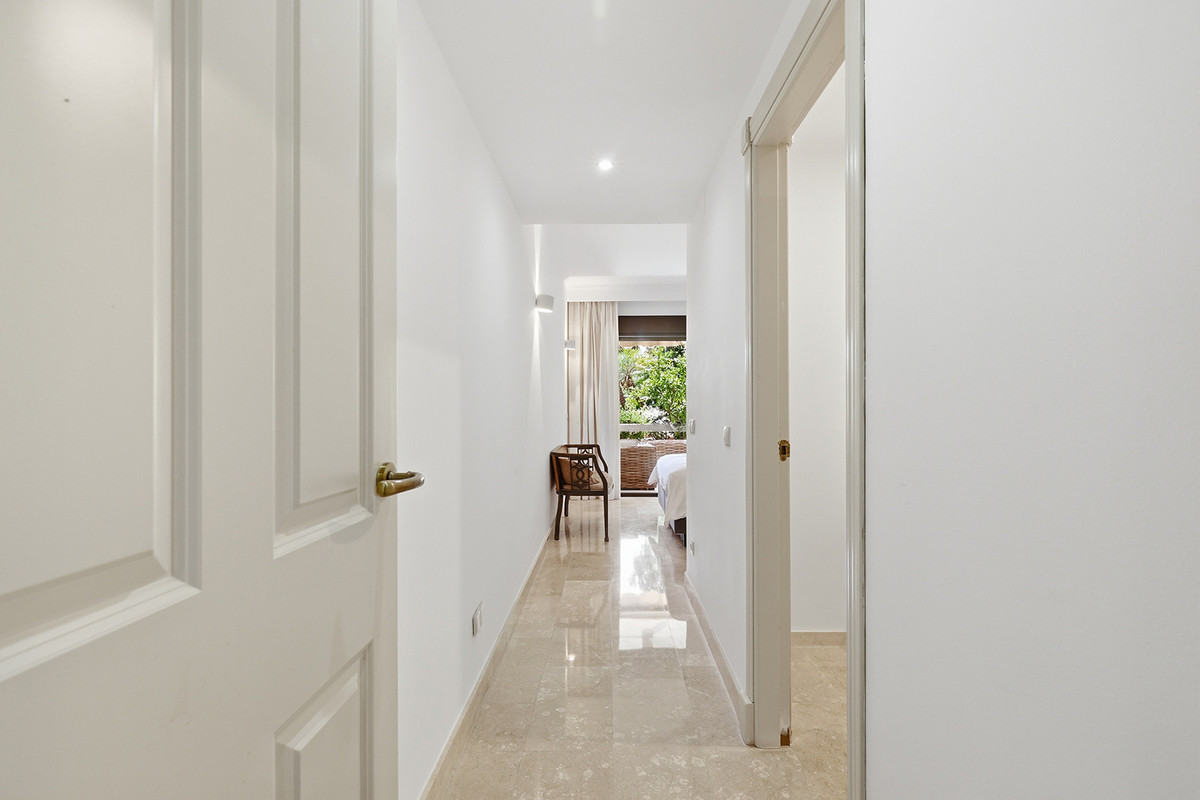 Appartement te koop in Estepona | 2 slaapkamers H5521357