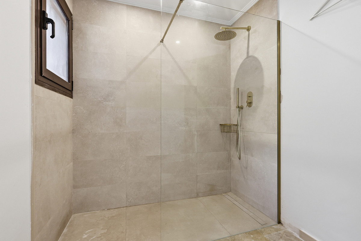 Appartement te koop in Estepona | 2 slaapkamers H5521357