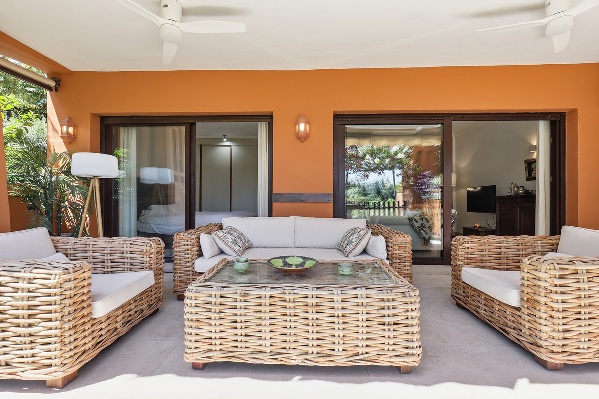 Appartement te koop in Estepona | 2 slaapkamers H5521357