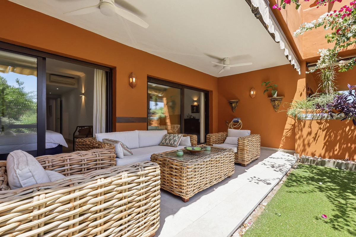 Appartement te koop in Estepona | 2 slaapkamers H5521357