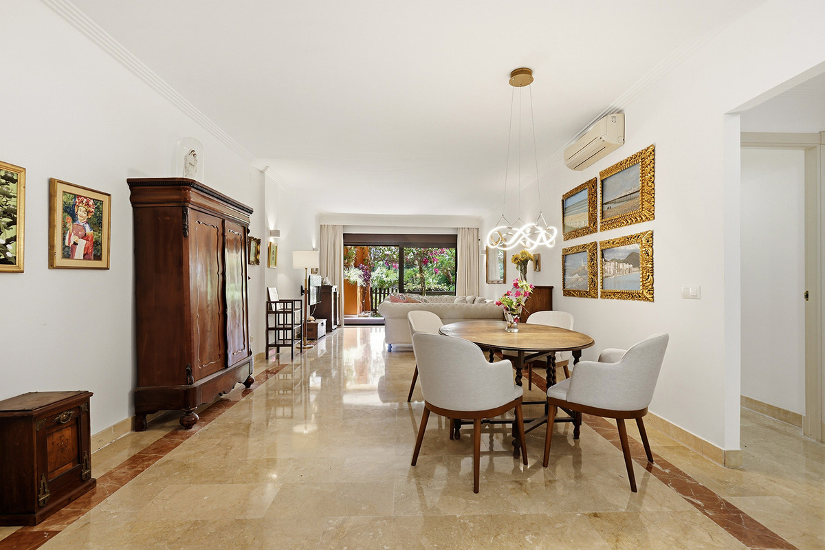 Appartement te koop in Estepona | 2 slaapkamers H5521357