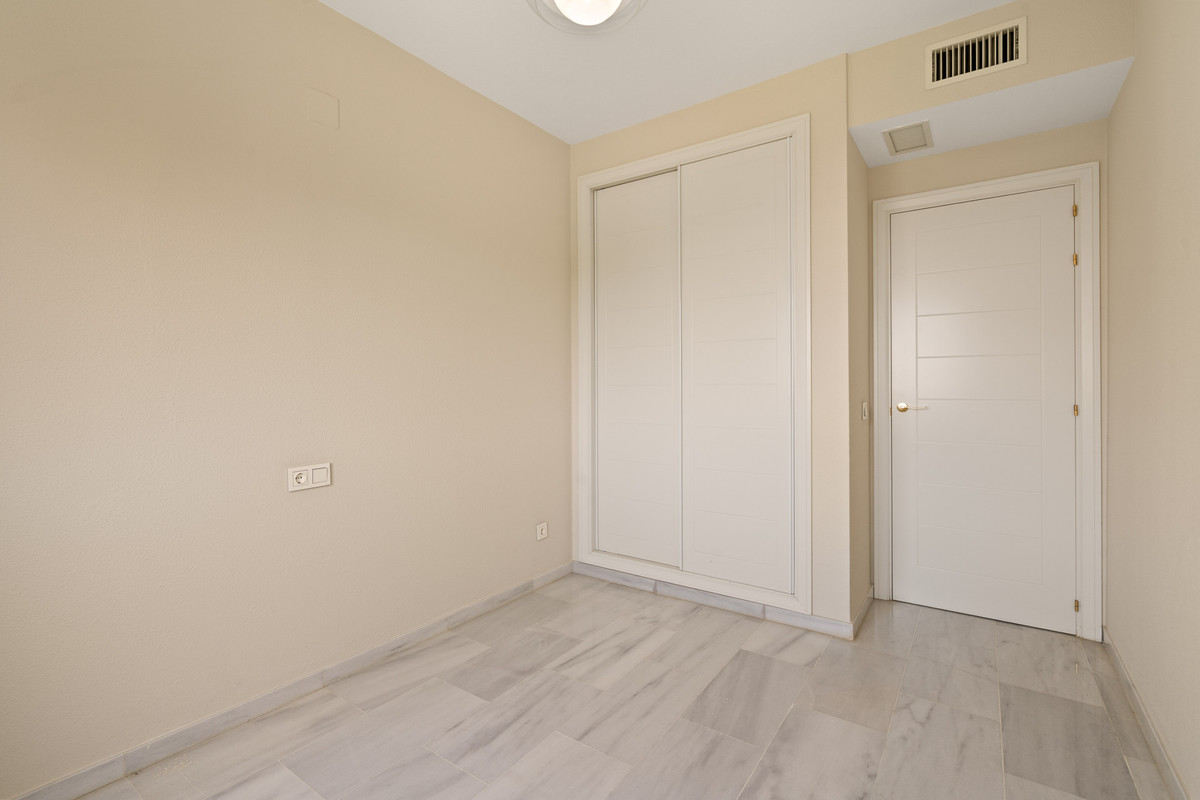 Appartement te koop in Estepona | 3 slaapkamers H5521363