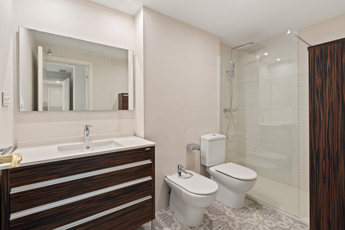 Appartement te koop in Estepona | 3 slaapkamers H5521363