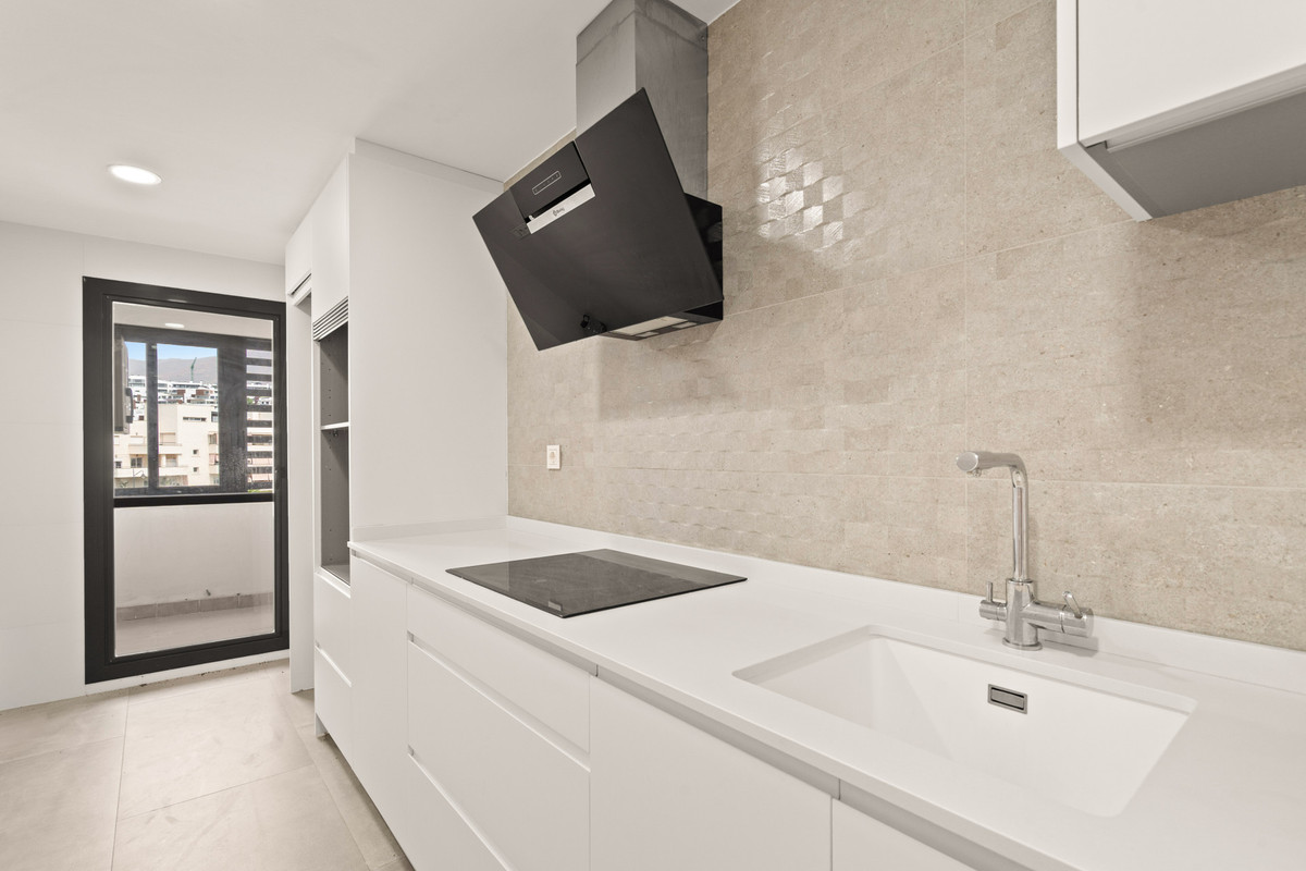 Appartement te koop in Estepona | 3 slaapkamers H5521363