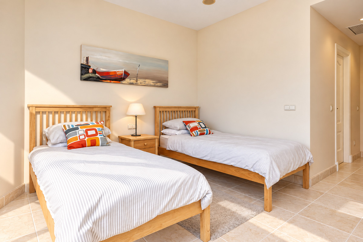 Penthouse te koop in Estepona | 3 slaapkamers H5521399