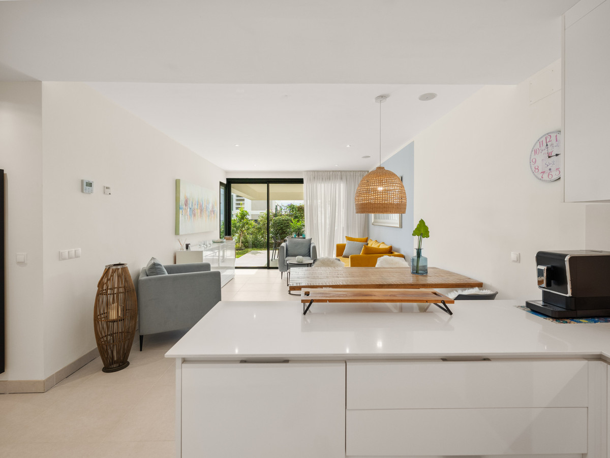 Appartement te koop in Estepona | 2 slaapkamers H5523685