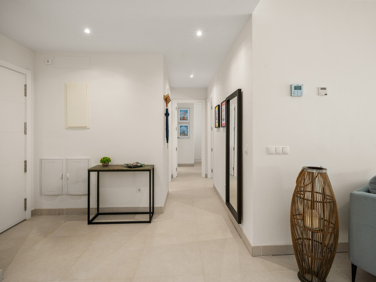 Appartement te koop in Estepona | 2 slaapkamers H5523685