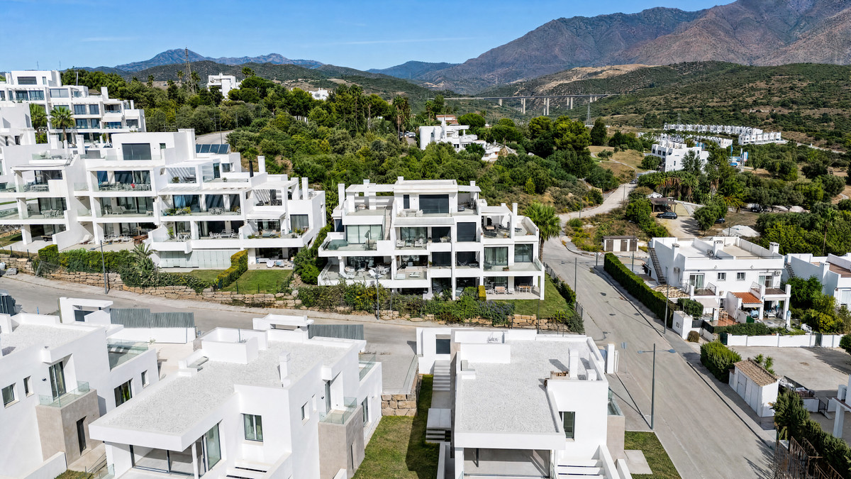 Appartement te koop in Estepona | 2 slaapkamers H5523685