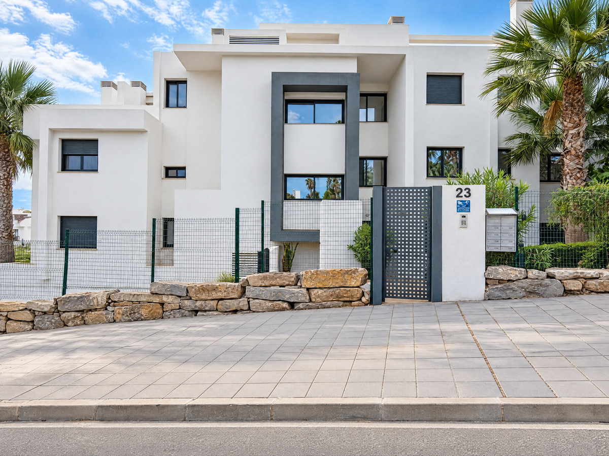 Appartement te koop in Estepona | 2 slaapkamers H5523685