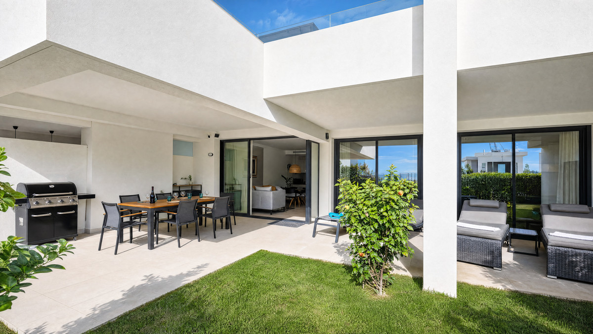 Appartement te koop in Estepona | 2 slaapkamers H5523685