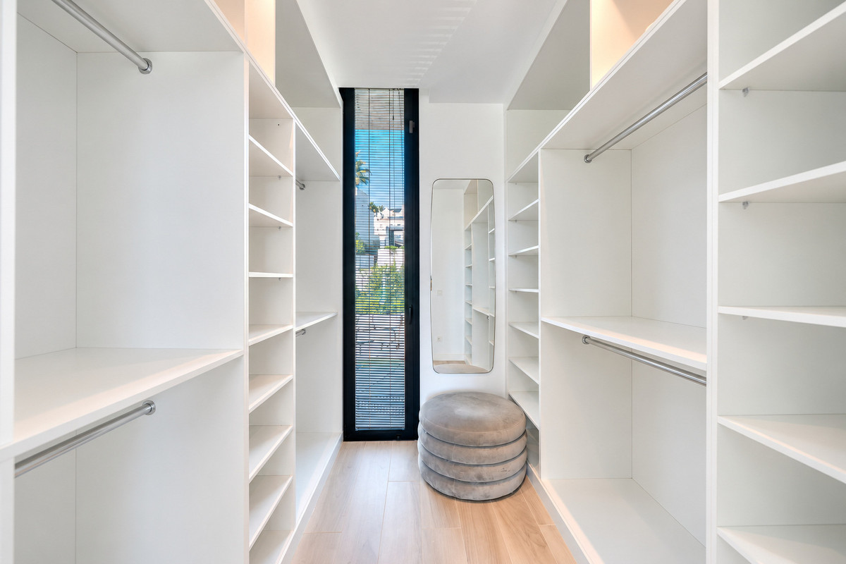 Penthouse te koop in Estepona | 5 slaapkamers H5523778