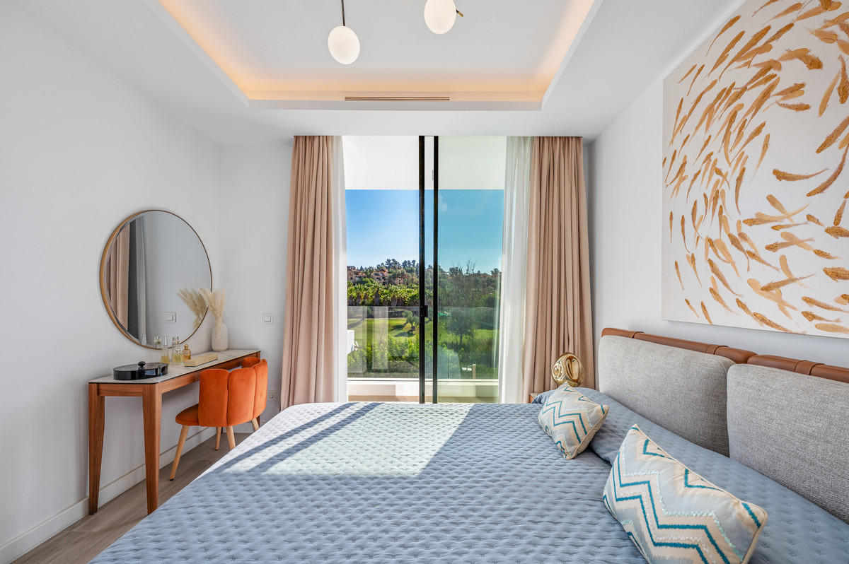 Penthouse te koop in Estepona | 5 slaapkamers H5523778