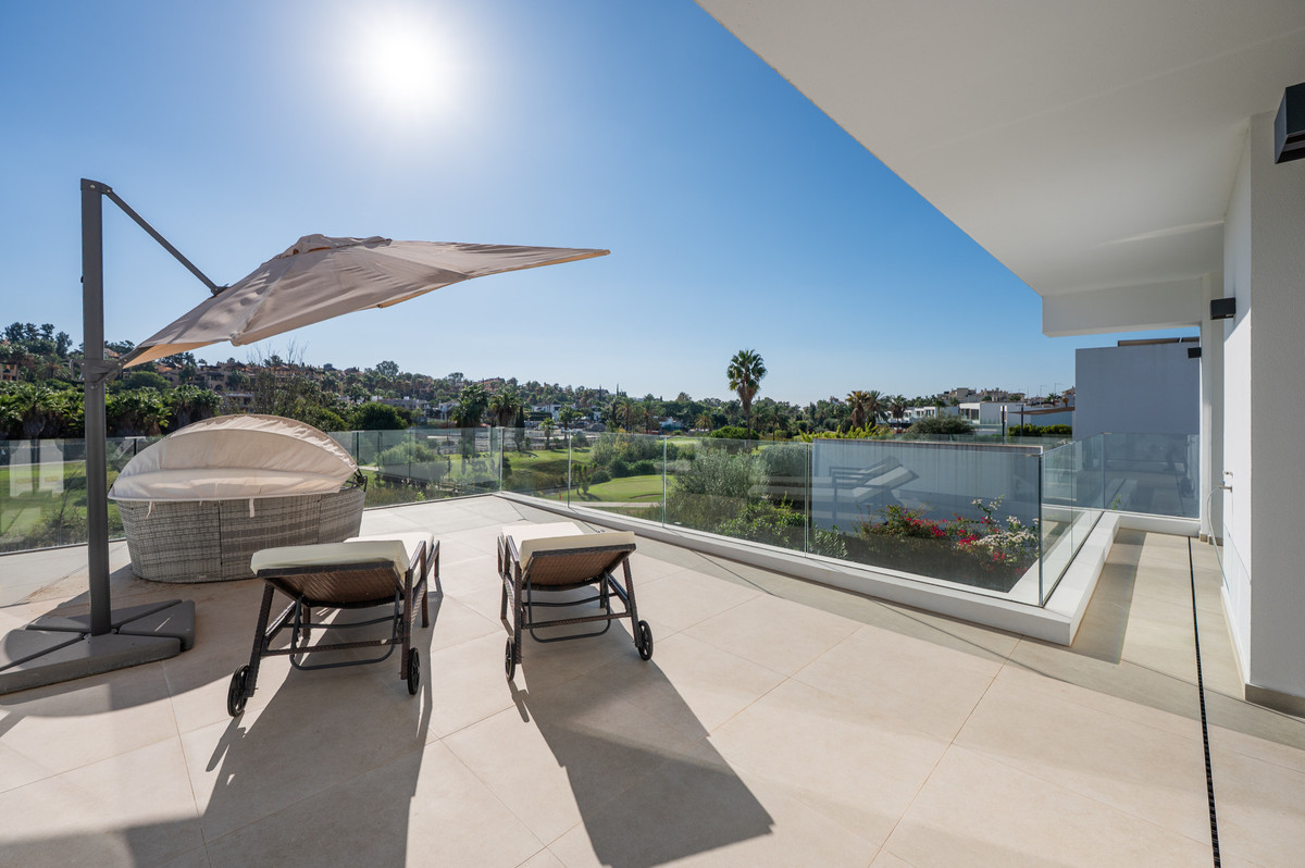 Penthouse te koop in Estepona | 5 slaapkamers H5523778